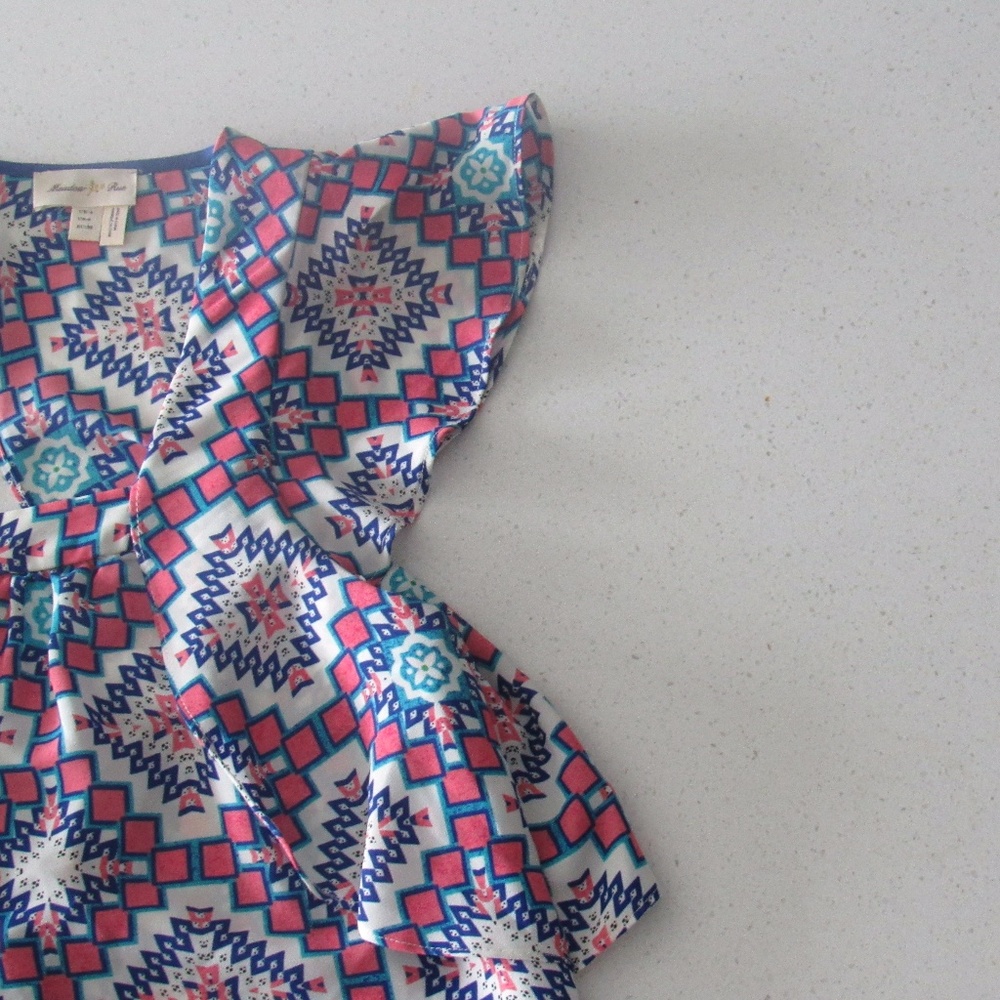 SALE🎉ANTHRO || Coral & White Aztec Blouse