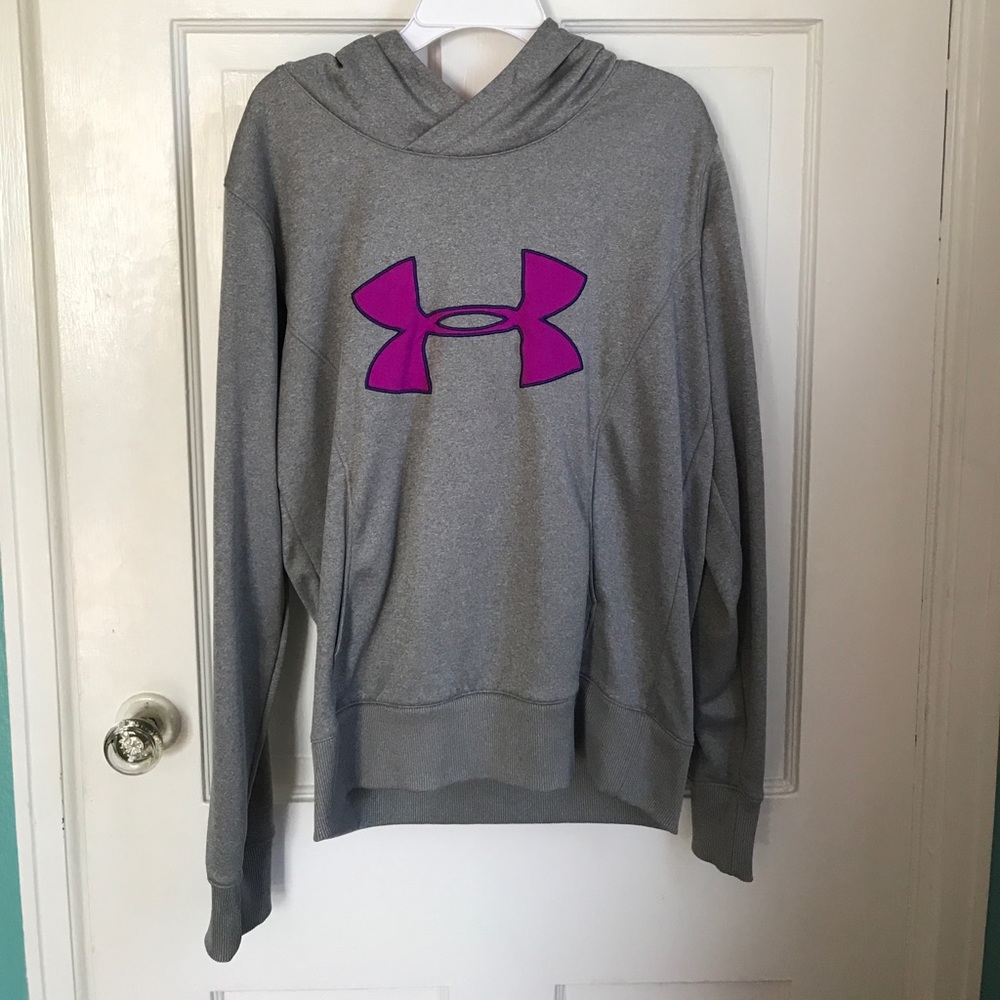 Under Armor Sweatshirt!!