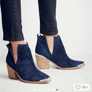 Hunt the Plains boot size 7