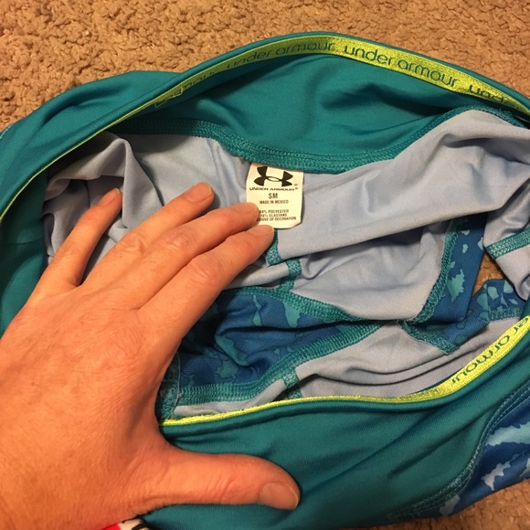 Under Armour Women's Animal Print Running Shorts - Picture 3 of 3