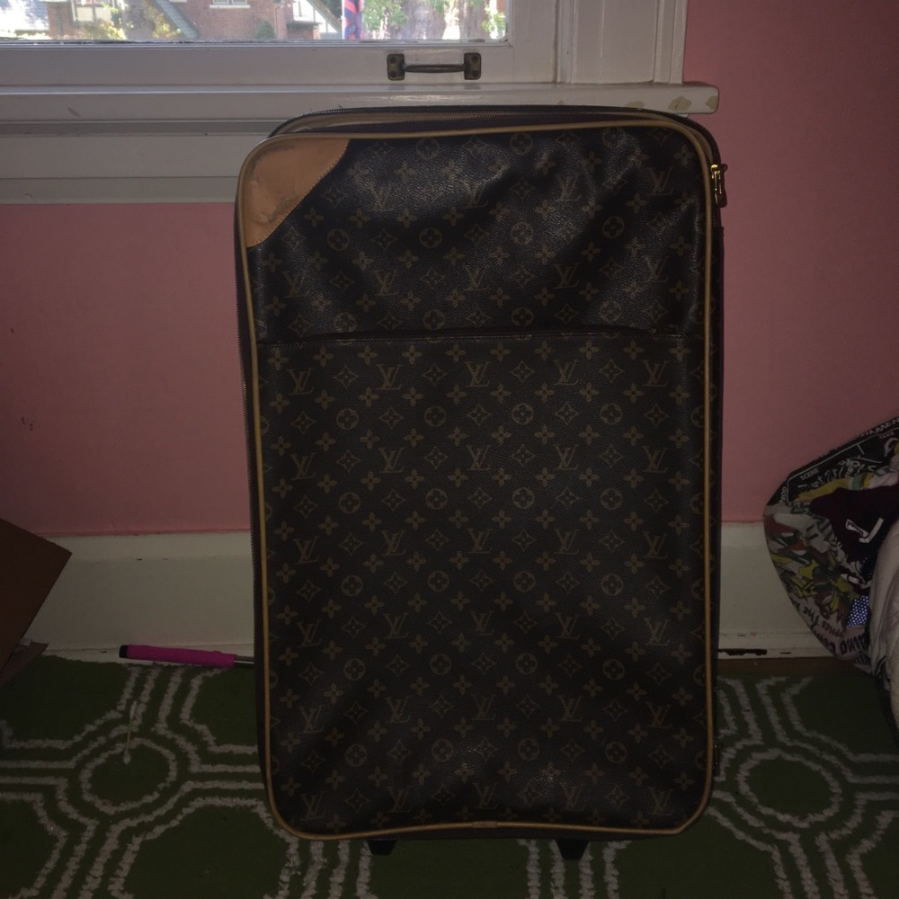 NOT REAL Louis Vuitton Large luggage