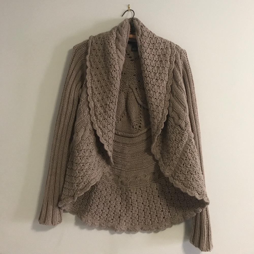 Willi Smith Circle Sweater. Size SM.