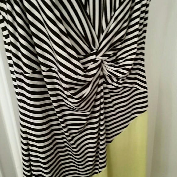 Hem & Thread Large Dress - Picture 2 of 4