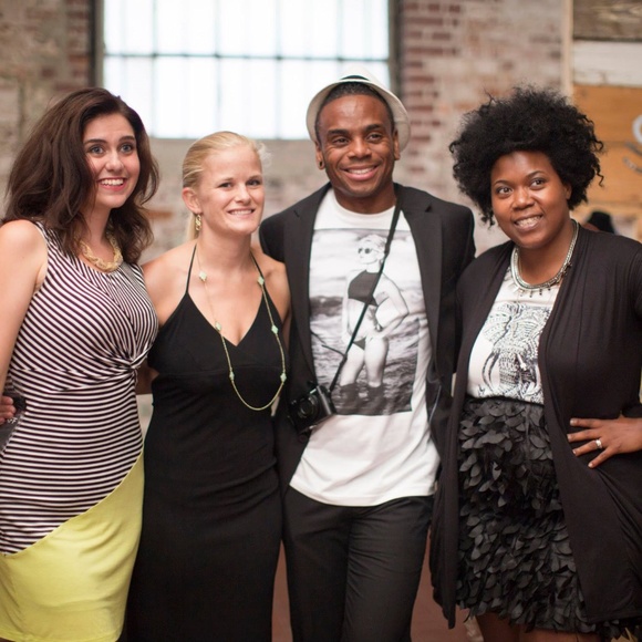 Hem & Thread Large Dress - Picture 4 of 4