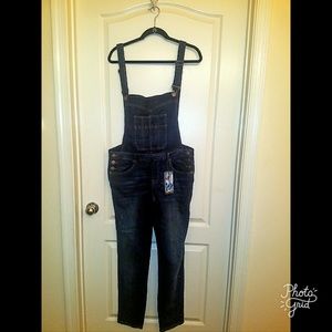 Overalls with skinny fit