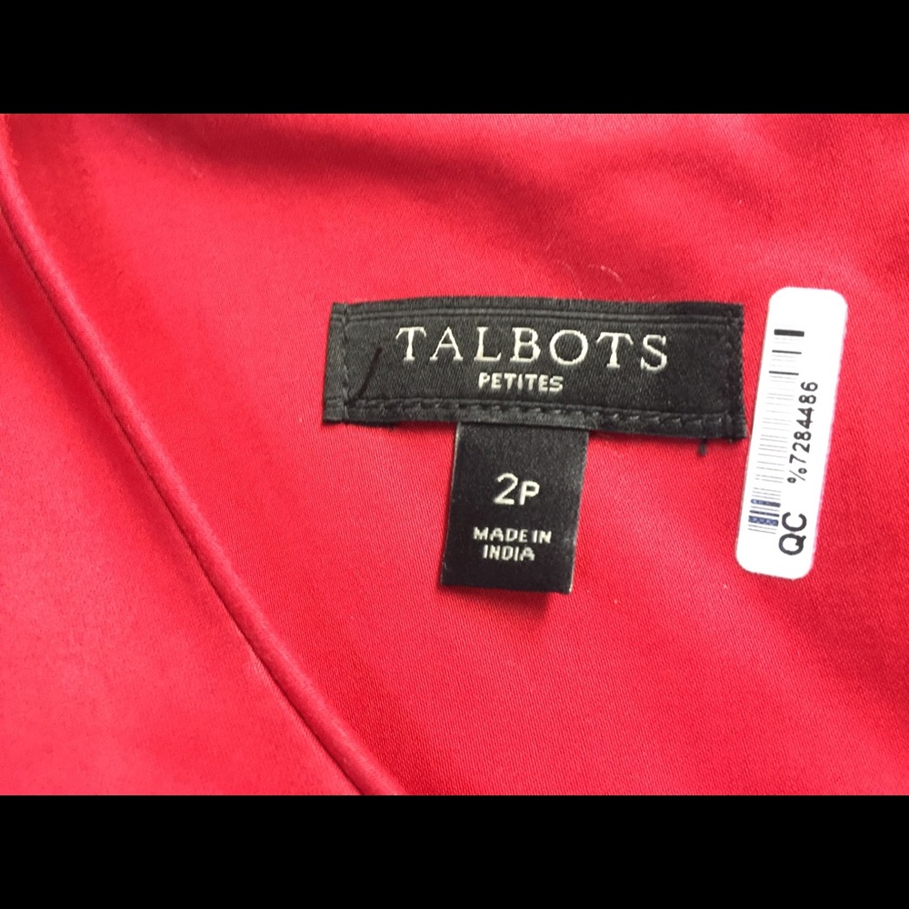 Sleeveless A-line pleated dress classic