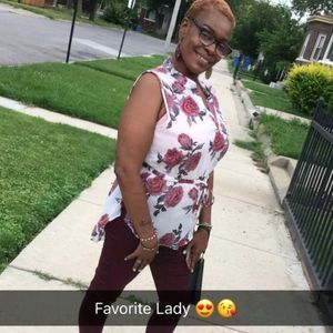 Meet your Posher, Felicia