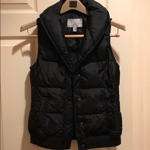 🍂Old Navy nylon puffer vest🍁