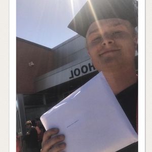 Meet your Posher, Max