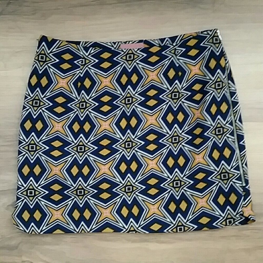 Retro-inspired I.Madeline Mini Skirt - Picture 1 of 4
