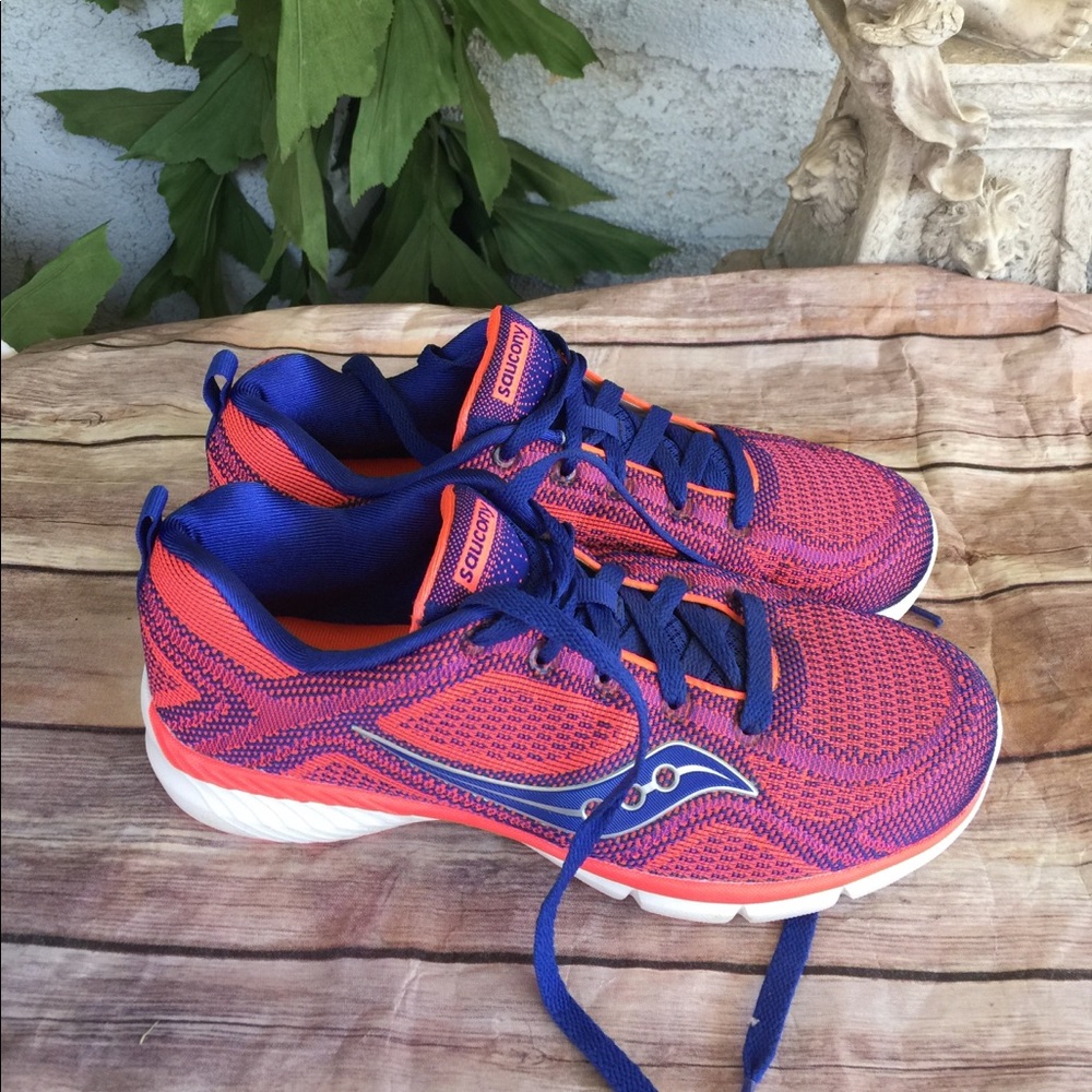 Saucony React2u Size 81/2 Like New - image 2