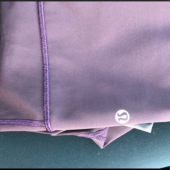 Maroon lululemon leggings - Picture 2 of 3