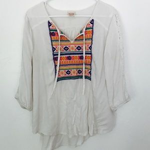 Colorful Quarter sleeve embroidered blouse