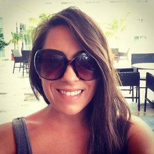 Meet your Posher, Cait