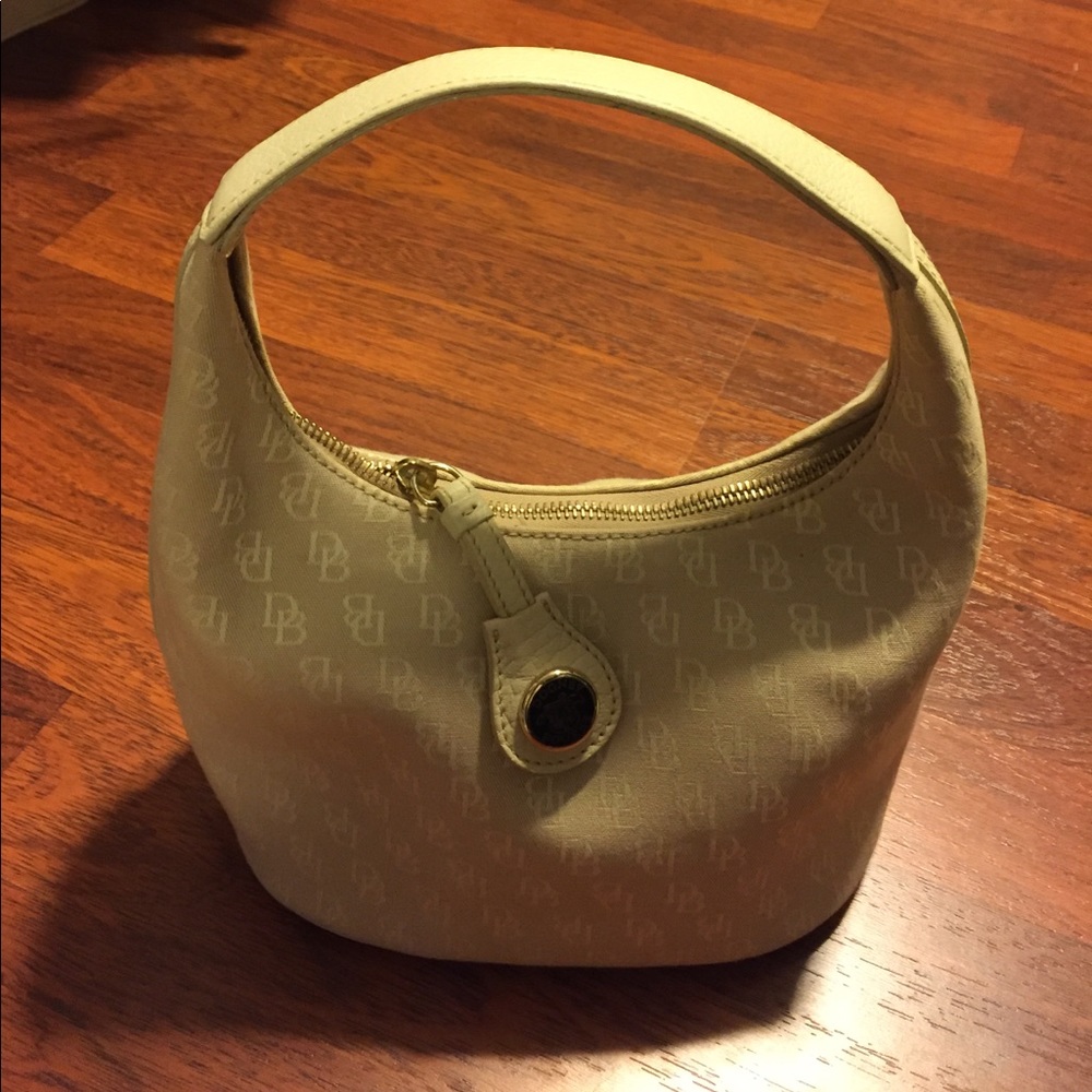 Dooney and bourke cream handbag