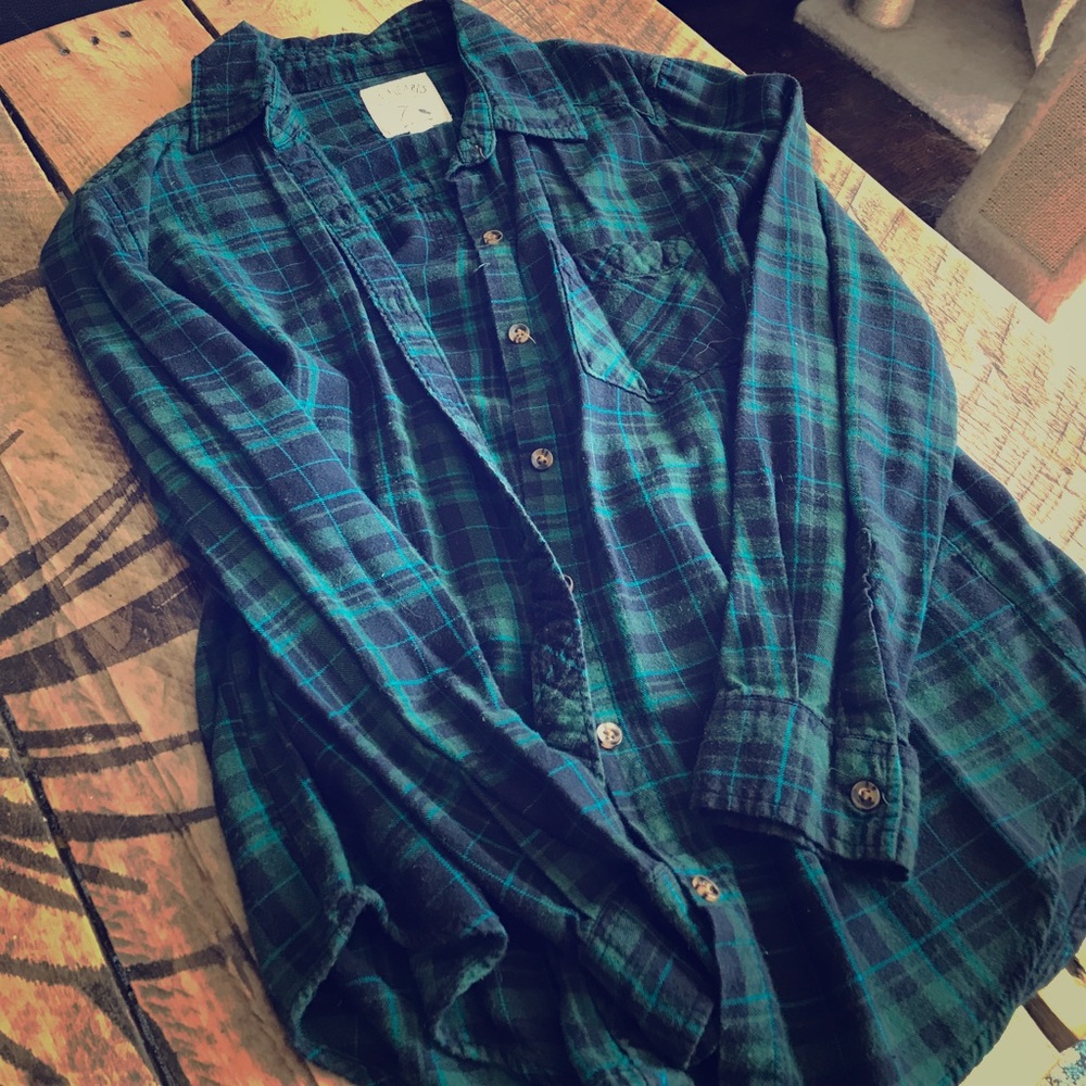 LA Hearts flannel button down