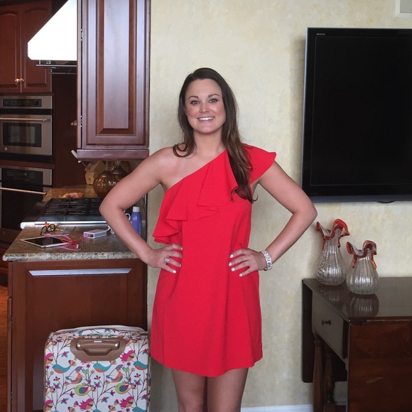 Meet your Posher, Ali - Picture 2 of 4