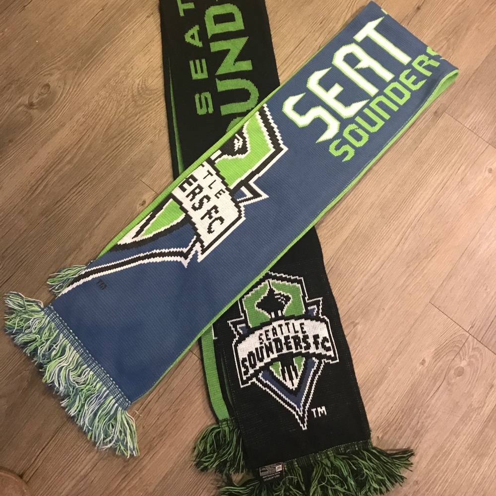 Sounder scarfs