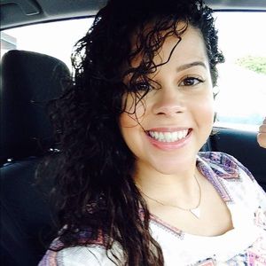 Meet your Posher, Jessenia