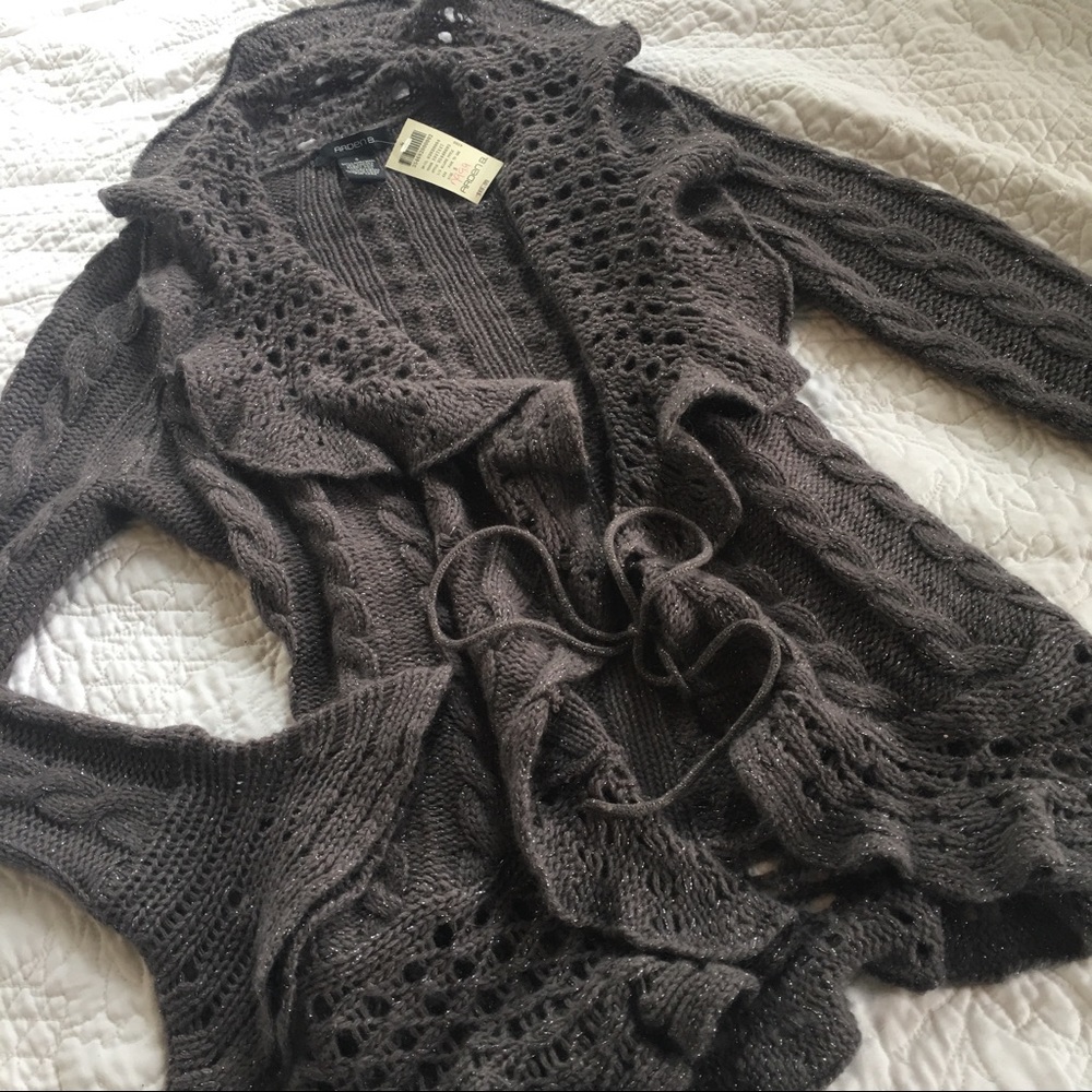 Arden B flirty grey sweater, NWT