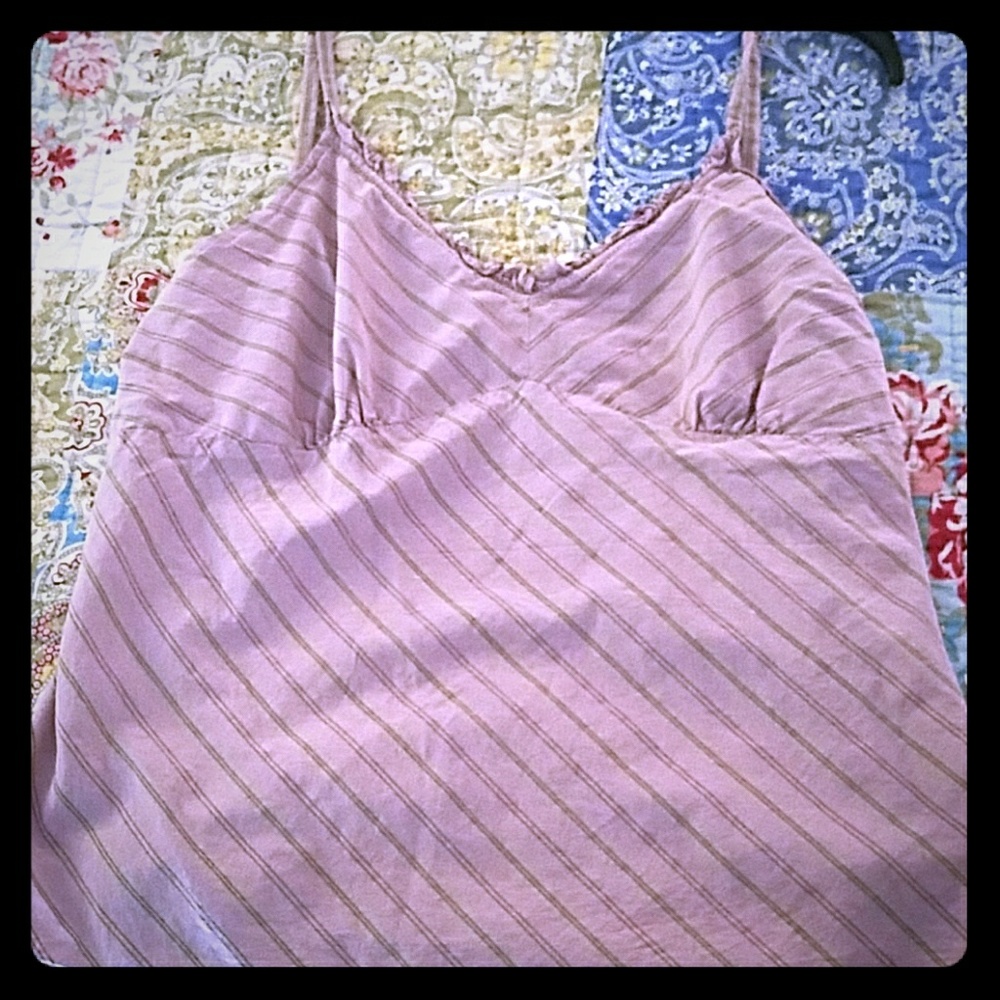 Adjustable strap shirt