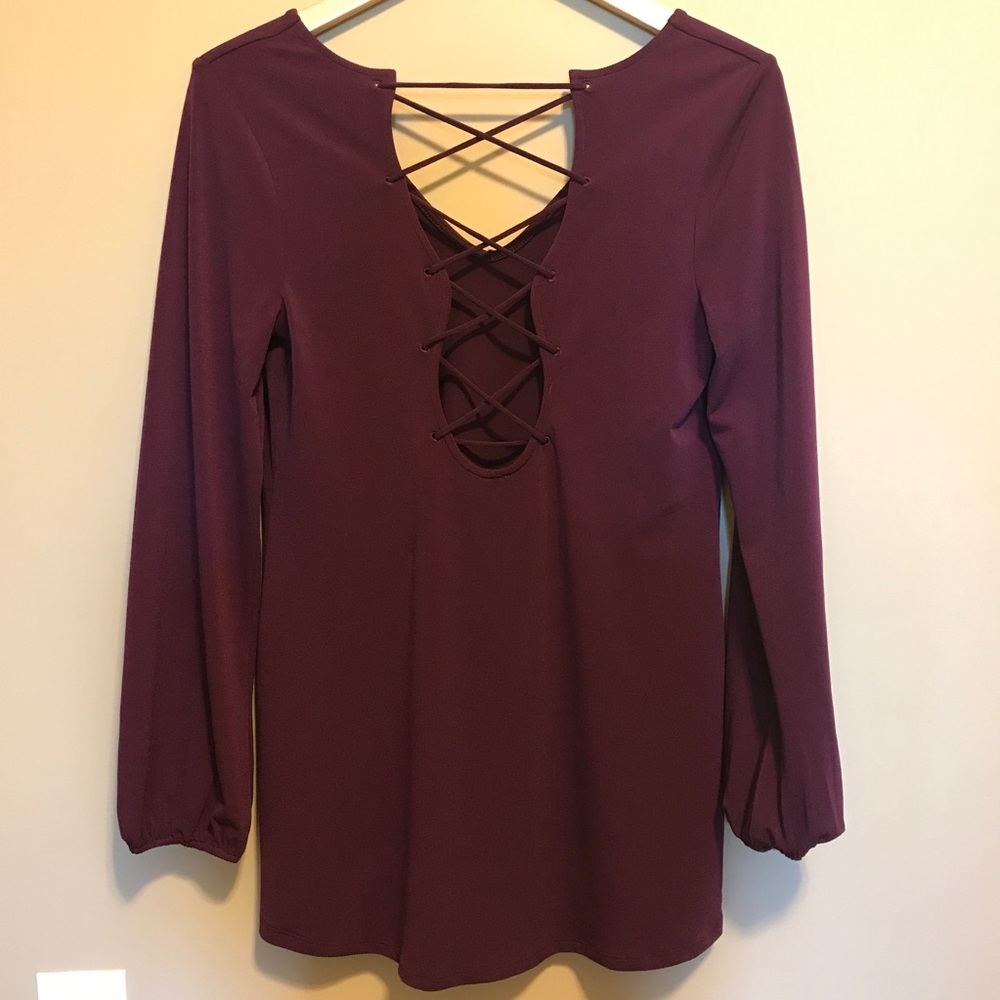 Express Low Back top - Picture 2 of 3