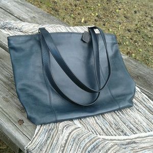 Large vingtage Coach tote