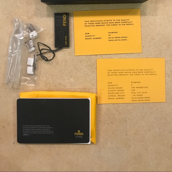 Fendi Crazy Carats Watch in MINT condition - Picture 2 of 8