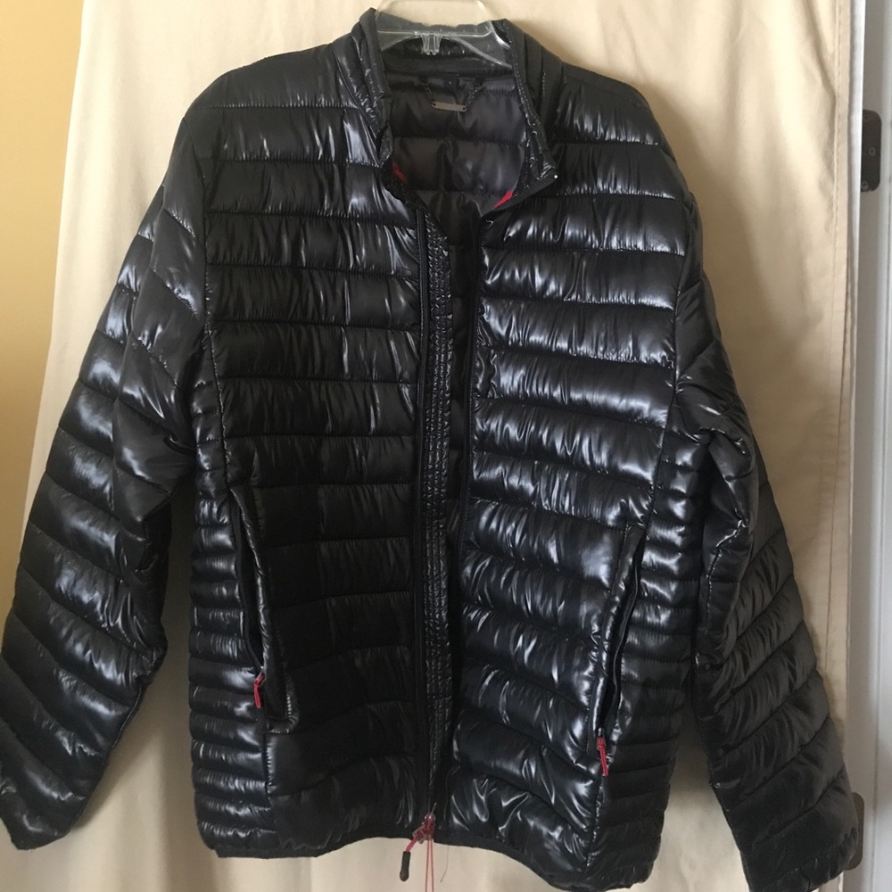 J. Whistler women's lightweight puff Jacket. NEW