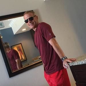 Meet your Posher, Julio