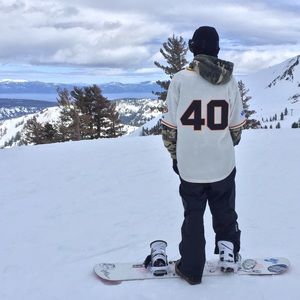 Meet your Posher, Logan