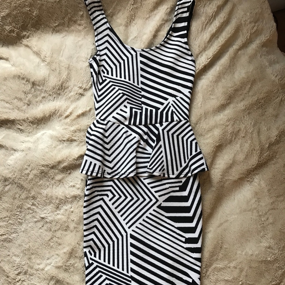 Black & White Abstract Design Mini Dress