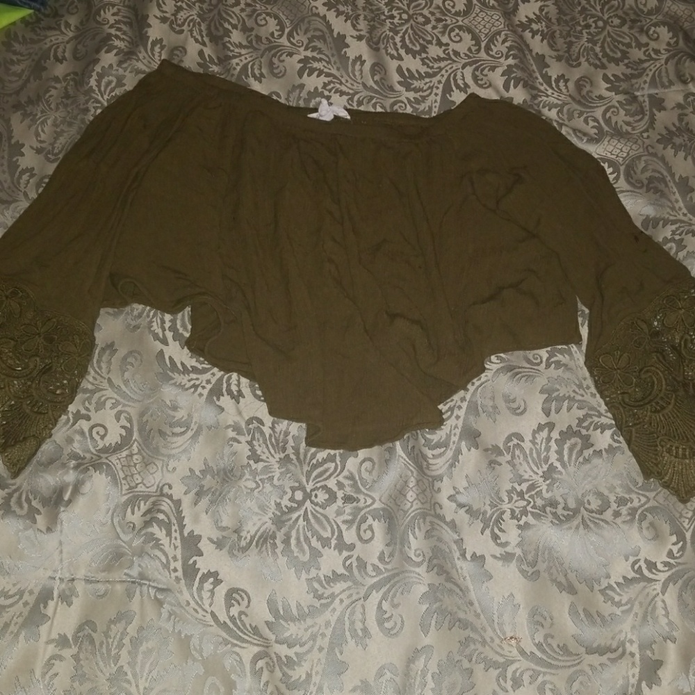 Crop top