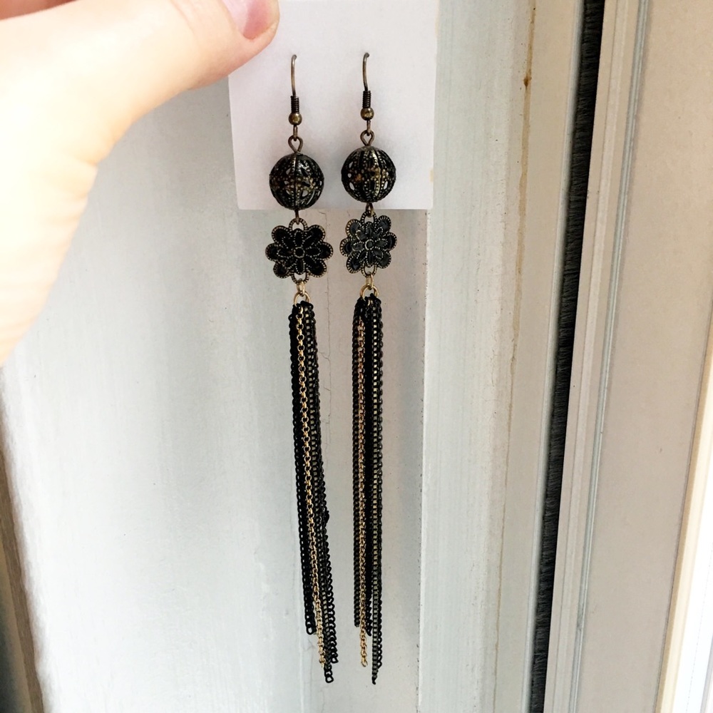 Black & Gold dangle earrings