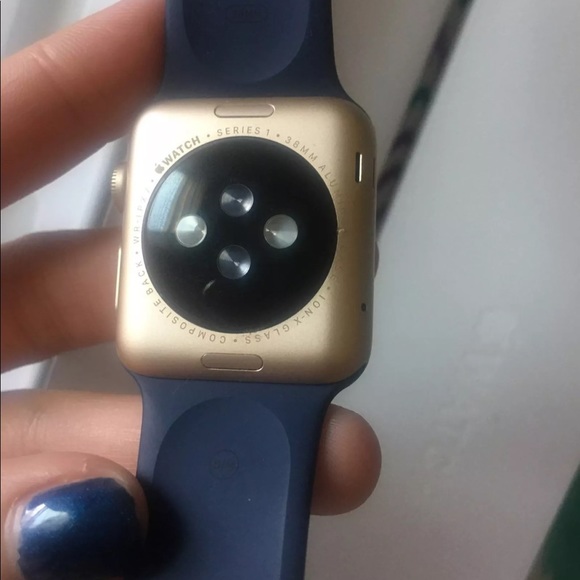 Apple Watch series 1 38mm - Picture 3 of 3