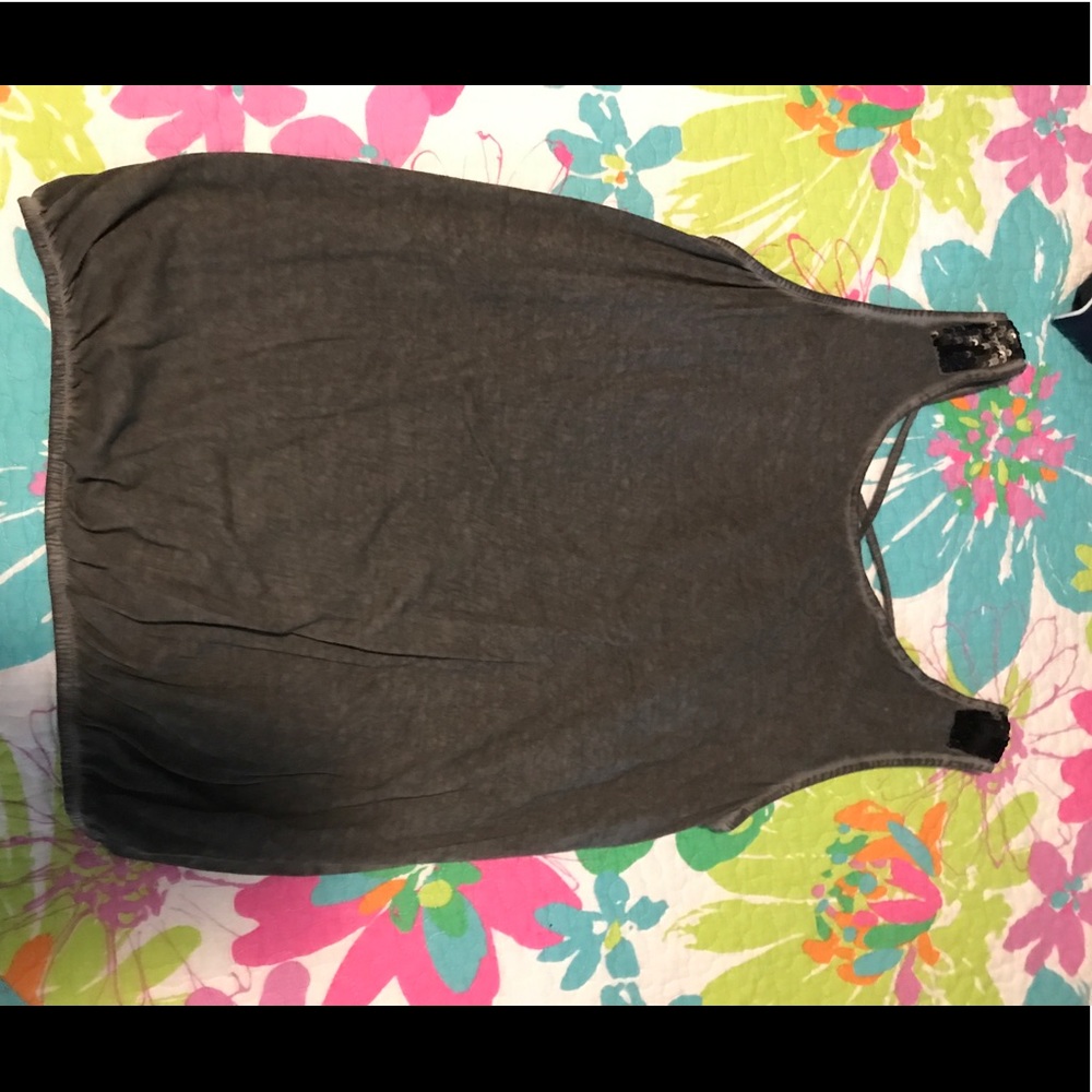 FINAL SALE‼️Cute embellished Zara top open back