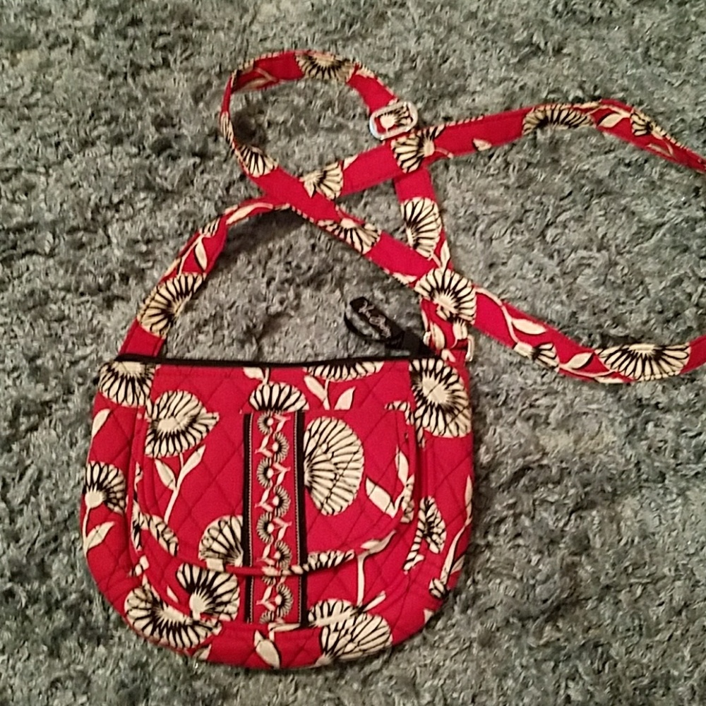 $$ Vera Bradley cross body LIZZIE