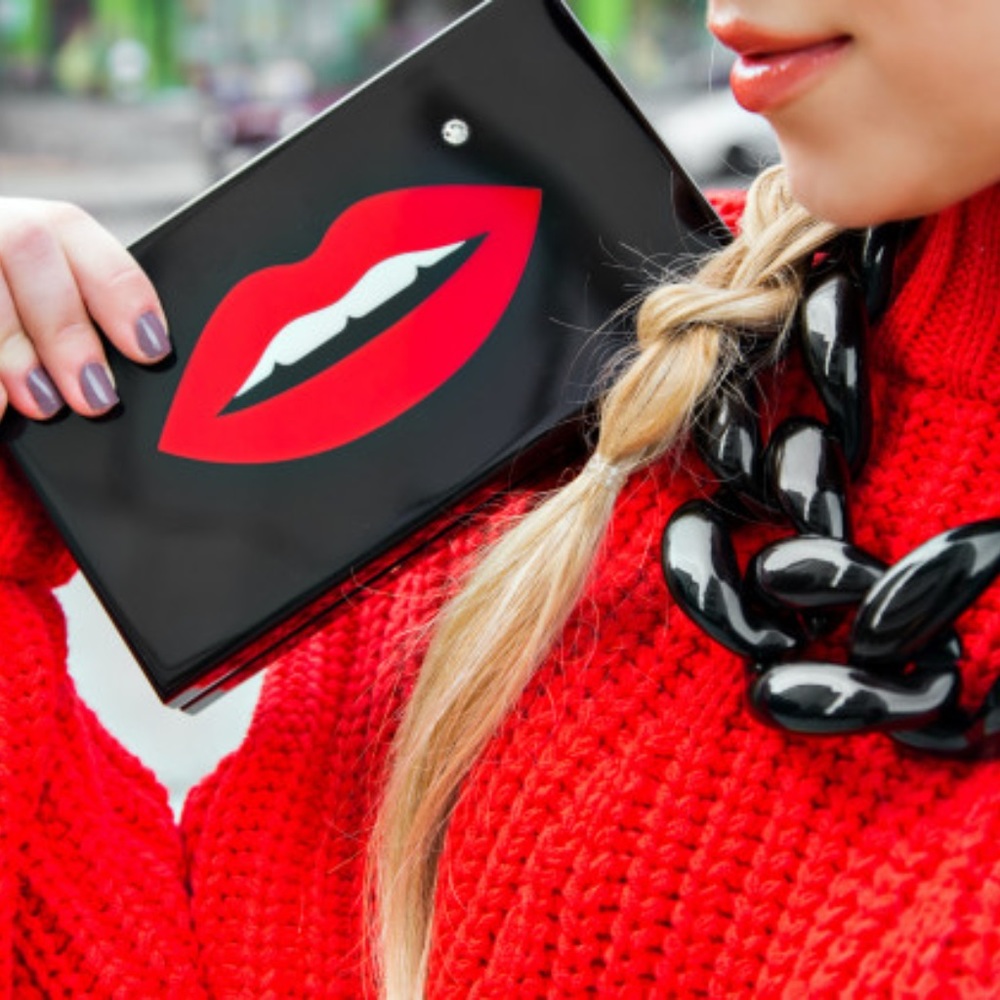 Charlotte Olympia Pandora Kiss Me Clutch 2xHP NWT - Picture 7 of 8