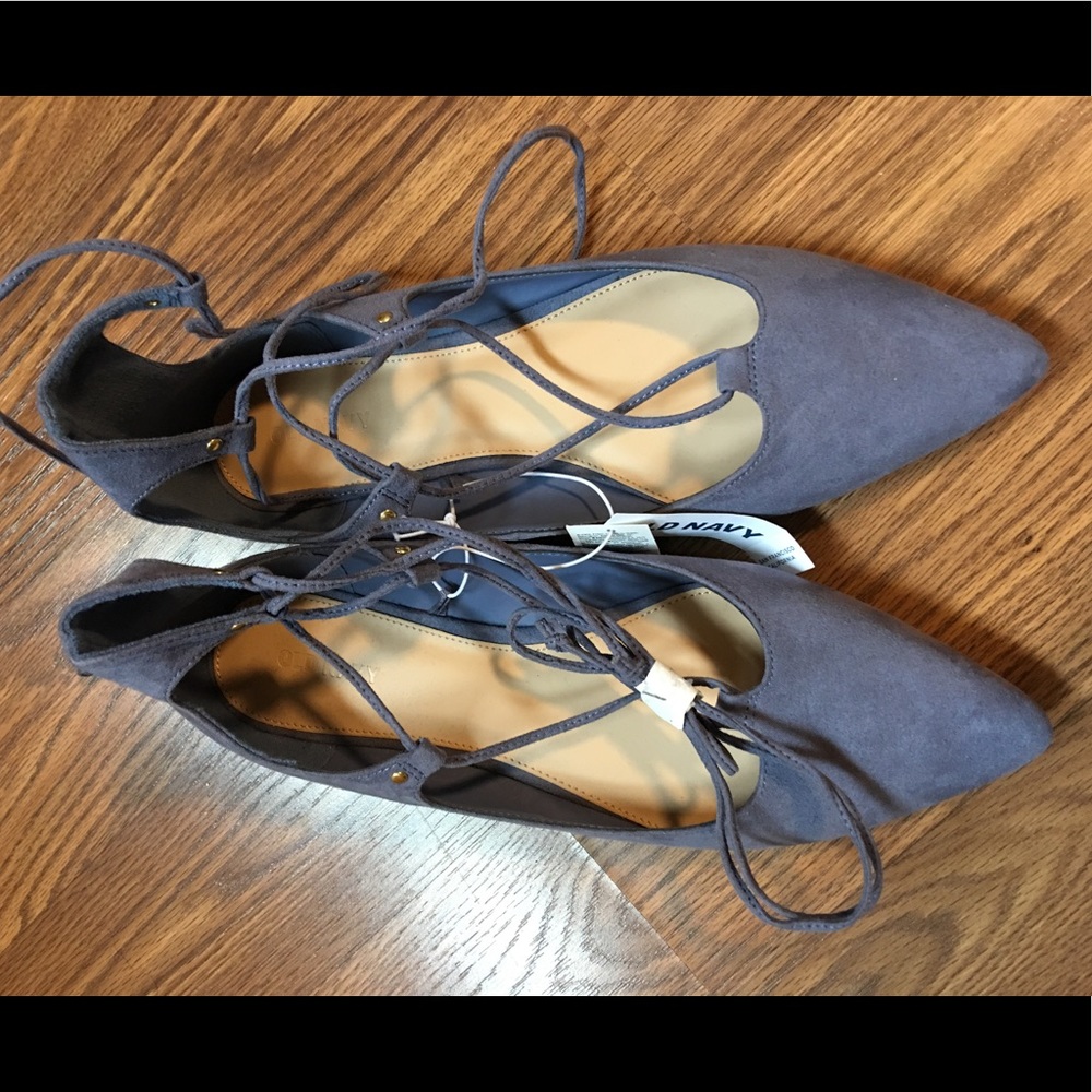 NWT lace up flats