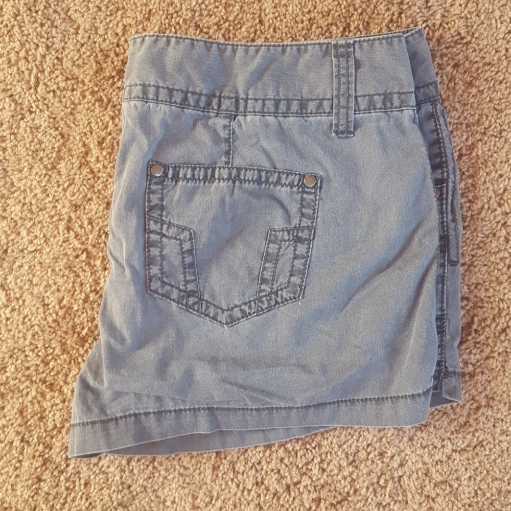 Mudd gray-blue shorts