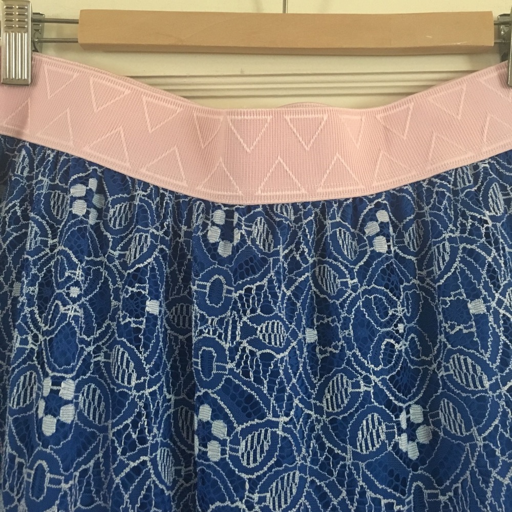 LuLaRoe Lola Skirt Size L Unicorn Pink Blue Floral - Picture 2 of 4