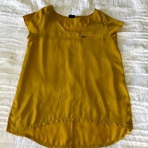 Mustard tee