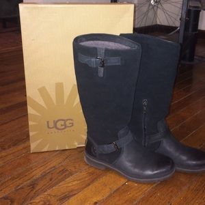 💥💥💥ON SALE 😱😱💥💥💥Ugg leather boots 👢