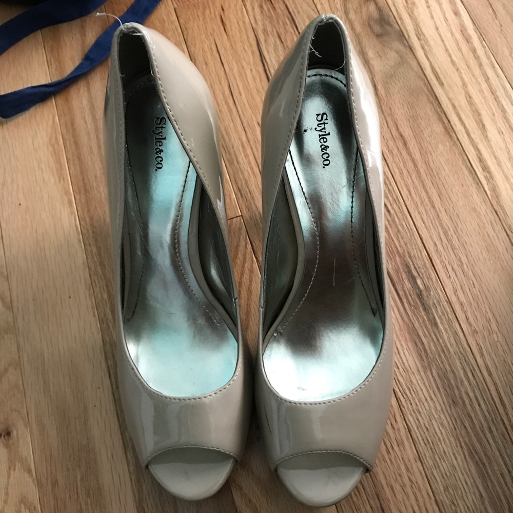 nude heels