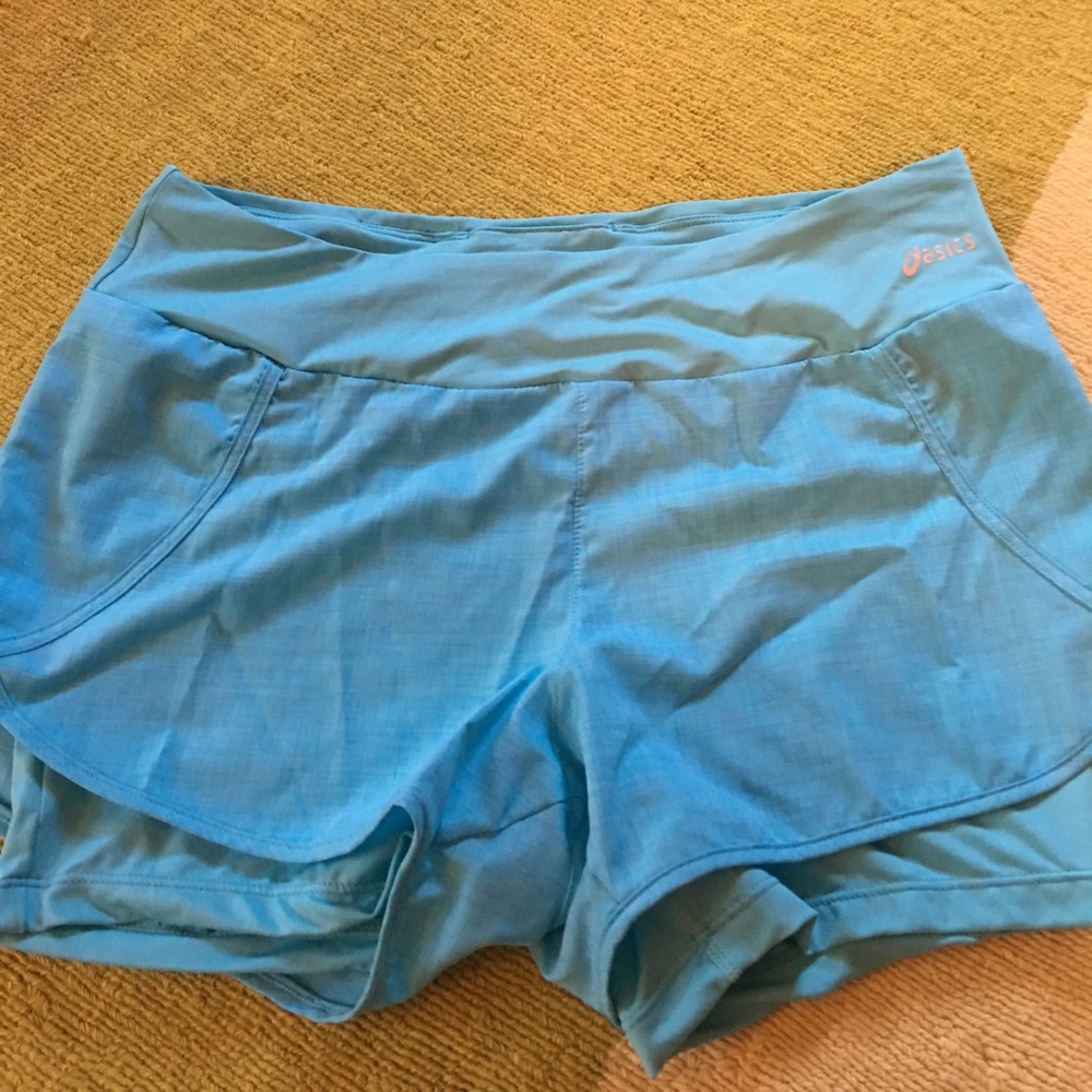 Short blue workout clothes