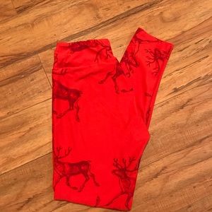 Lularoe OS red reindeer leggings