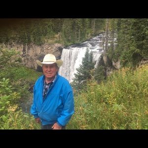 Meet your Posher, Bruce