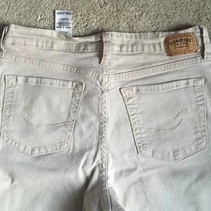 Levi jeans