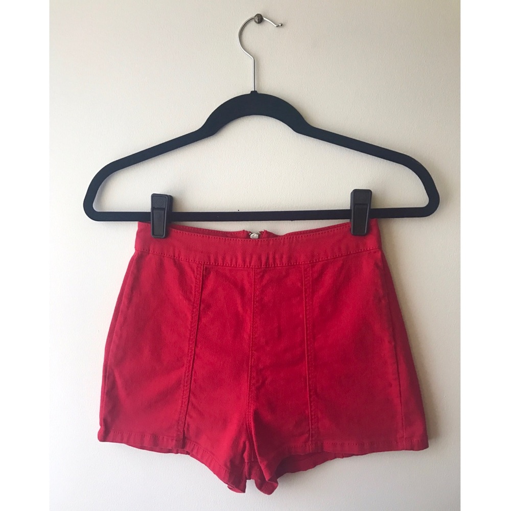 Forever 21 Red High Waisted Shorts ❤️