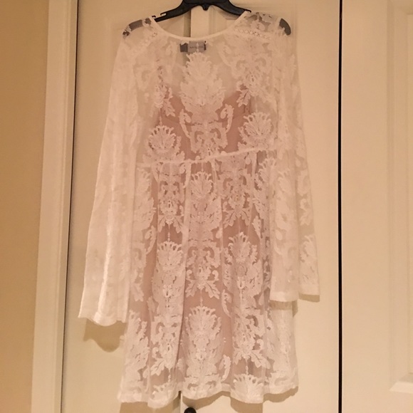 NEW W/OUT TAG MINKPINK DRESS IN TAN & WHITE LARGE - Picture 2 of 4